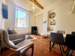 Le Provençal du marché - T3 dans Vieil Antibes