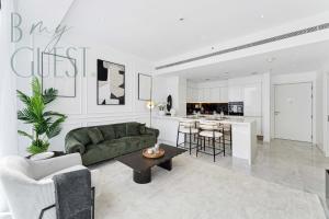 Remarkable one BR in Business Bay with Canal View