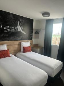 Hotels Aka Lodge Lyon Eurexpo Arena Stadium : photos des chambres