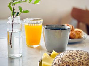 Lindarhóll Guesthouse