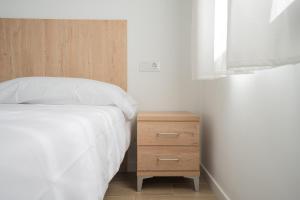 Wake Up by the Sea in Victoria apartment 1