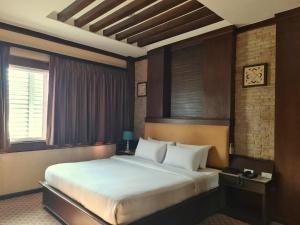 The Rich Hotel Rama 5