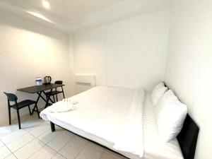 Patong Canal Villa R105