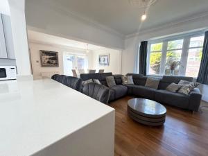 Stanley House - Luxury 6 Bed, Free Parking
