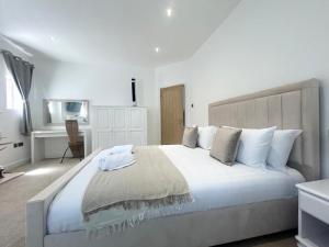 Stanley House - Luxury 6 Bed, Free Parking