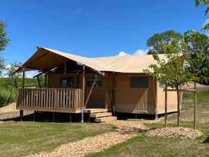 Campings La Buissonniere Lodges : Tente Safari