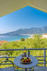 Nature Lovers-Golden Beach