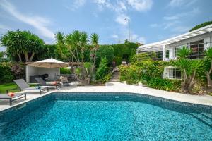 CANNES VILLA: 15 mins walk to beach & centre