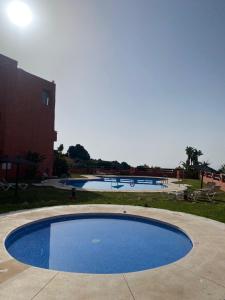 2 bedrooms sea view apartments in La Duquesa