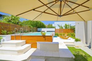 Villa Rei M&M- sea view, swimming pool & Jacuzzi