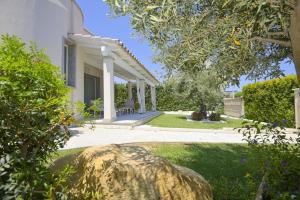 Villa Rei M&M- sea view, swimming pool & Jacuzzi