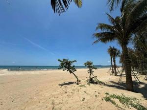 Liséa Wonderland Resort Deluxe Bedrooms by Private Beach