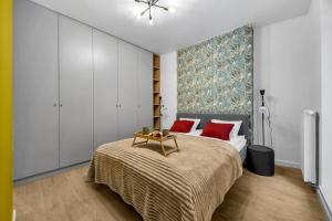 Praga Apartment - Metro, Vistula River nearby - by Rentujemy