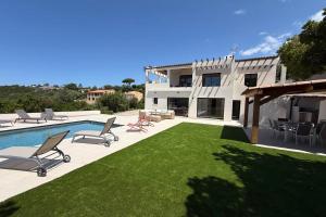 Villas Casa Nostra - Ruppione Villa 10 min from beach : photos des chambres