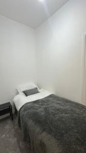 2-bed flat with free parking