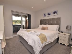 4 Bed in Oswestry 74110