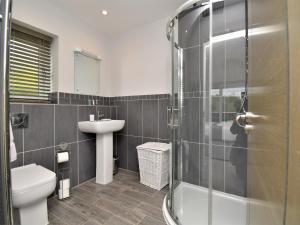 4 Bed in Oswestry 74110