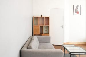 Apartment two rooms 15 min by subway from Paris