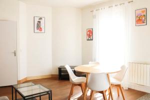 Apartment two rooms 15 min by subway from Paris