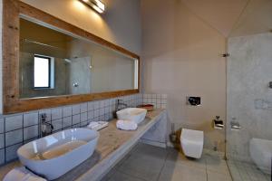 Mira Luxe Collective Royal Morubisi River Lodge