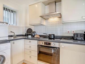 2 bed in Gower 40480