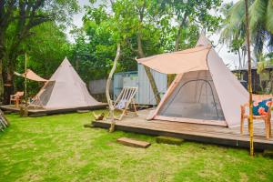 Island Escape Glamping