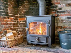 3 Bed in Beaulieu Heath NFL82