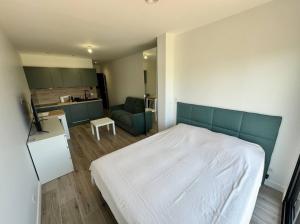 Studios Cannes Les 3 éléments