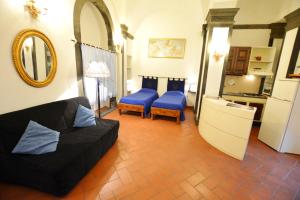 UNYCA - Carriage House