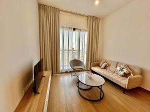 Homes2Retreat - Modern Comforts 1 BR in Liva Lush Living