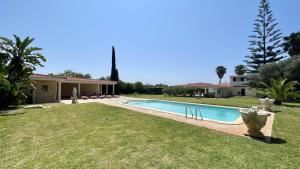 Laranjal by Check-in Portugal