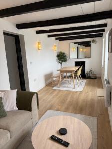 New renovated beach front cottage