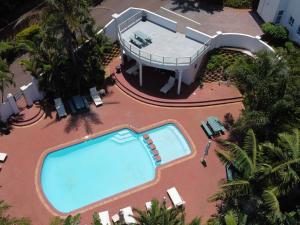 Long Island 51 Dolphin Coast