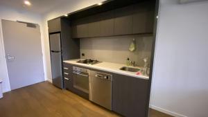 Cozy 1Bed Unit in leafy Carlton - 10 mins from CBD