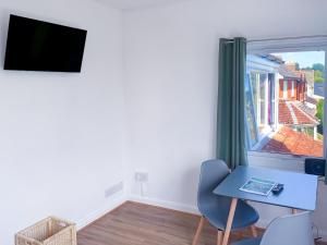 Glastonbury Studio - Tor View - Sleeps 2