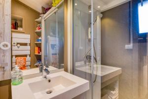 Chalets Chalet de la Grenatiere : photos des chambres