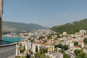 Urban Vista Apartment