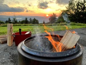 S Westridge View Cabin With Hot Tub & Ski-shuttle