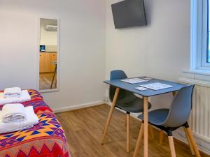 Tranquil Studio Retreat in Glastonbury