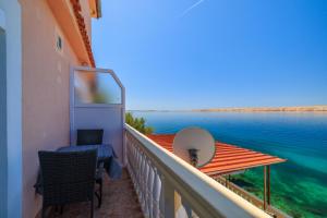 One-Bedroom Apartment room in Apartments Dalibor-5m from sea