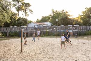 Campings Huttopia Oleron Les Pins : photos des chambres