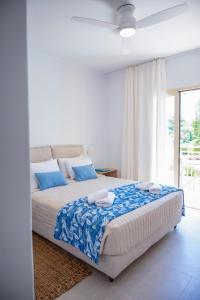 Deluxe Double Room with Balcony and Sea View room in Princess Hotel