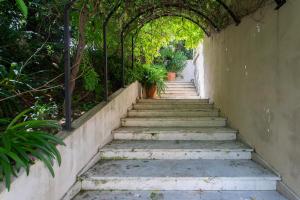 S2 House for 12p swimming pool AC BBQ 10mins from Sea