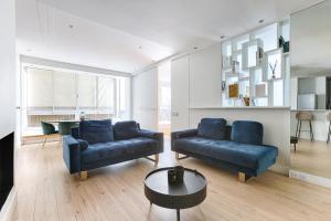 Luxury Apartment Montaigne Avenue 4P