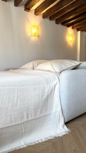 Appartements Studio place des Corps Saint : photos des chambres