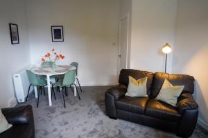 Your Highland Hideaway at 51