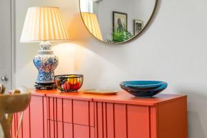 Chic 2 Bed Duplex Apartment in West London by 53 Degrees Property, Great Location!