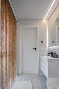 Bali coziness next to forest at J7 resort