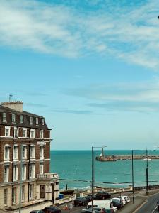 Margate Manor - Rooms by the Sea