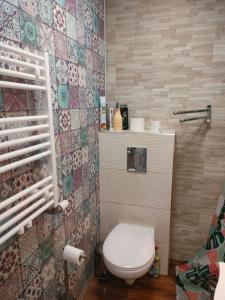 Studio w suterynie 15 min centrum
